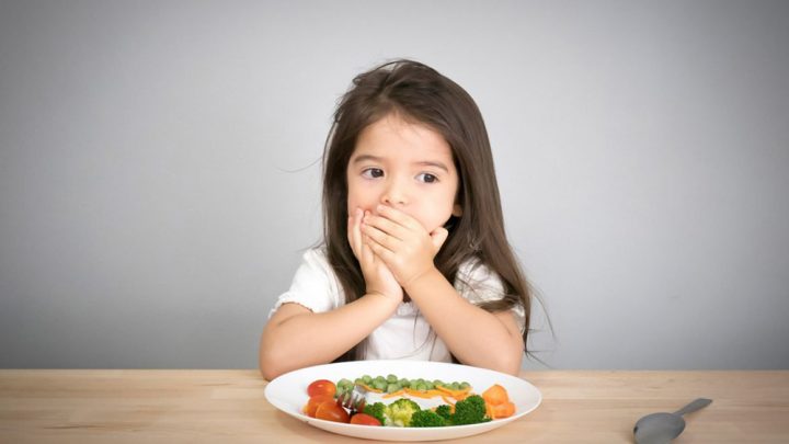 Mách bạn chuẩn bị thực đơn cho bé 3 tuổi để không biếng ăn và cao lớn