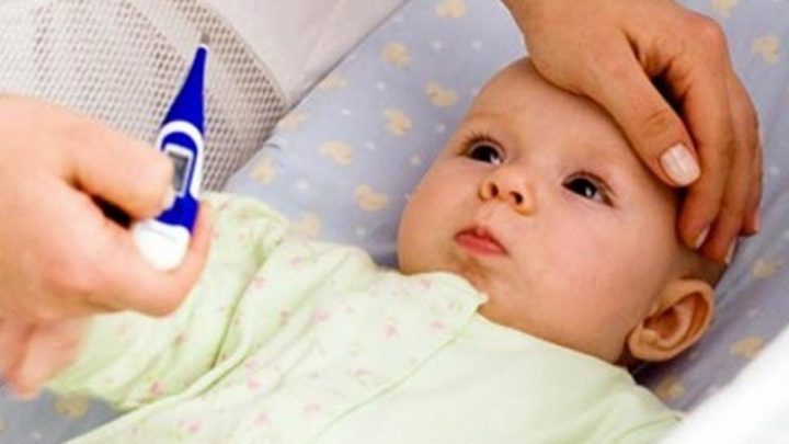 Cách hạ sốt nhanh cho trẻ sơ sinh tại nhà nhanh chóng