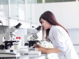 Tiếng Anh chuyên ngành Xét nghiệm: Tổng hợp từ vựng, mẫu câu và cách học hiệu quả